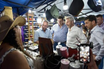 Frigerio participó de la apertura del Festival Nacional de Jineteada y Folclore de Diamante
