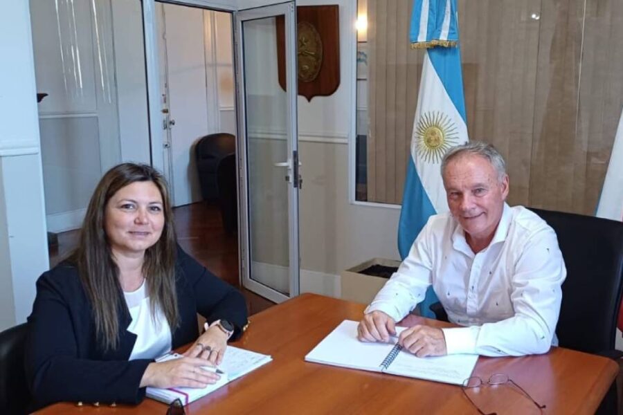 La intendenta gestiona obras y viviendas con la Provincia