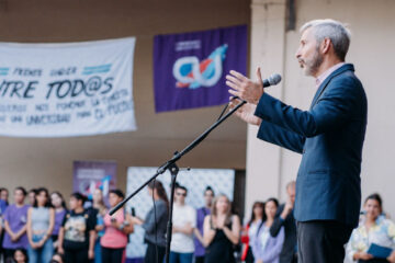 El gobernador les dio la bienvenida a los ingresantes de la Uader