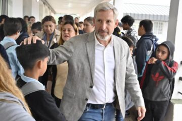 Frigerio: “La escuela tiene que volver a ser el lugar más importante en cada ciudad de la provincia”