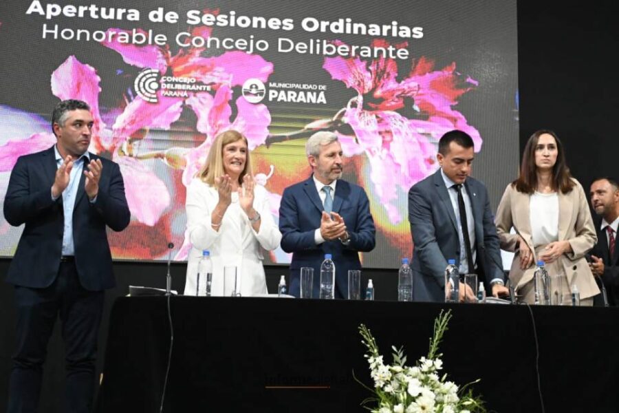 Frigerio acompañó a Rosario Romero , en la apertura del periodo de sesiones ordinarias del del HCD