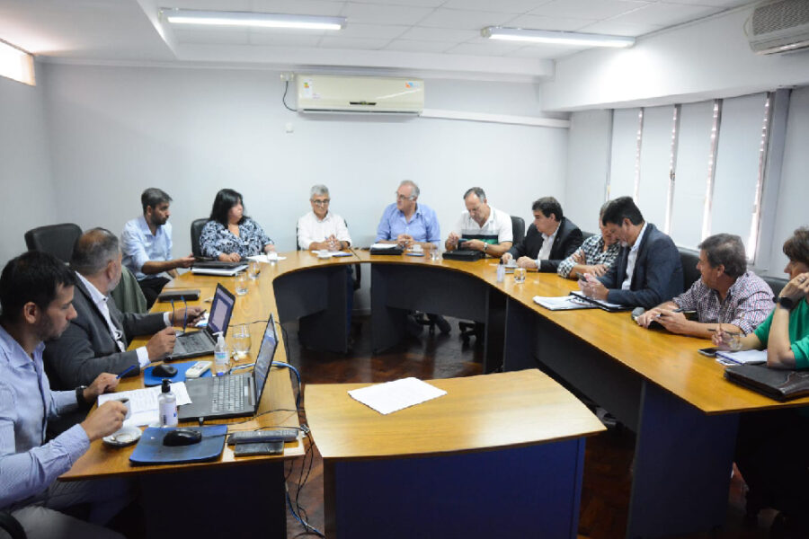 Senadores del PJ dicen que limitan la suba de impuestos