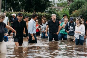 Frigerio junto a los inundados en Gualeguay