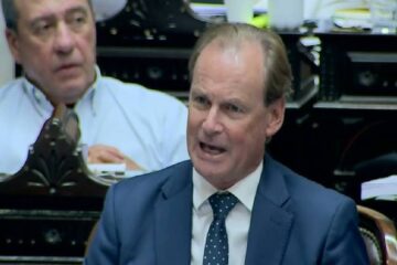 Gustavo Bordet rechazó la Ley Bases y el Paquete Fiscal