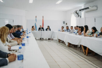 En Alcaraz el gobernador encabezó una reunión de gabinete conjunto