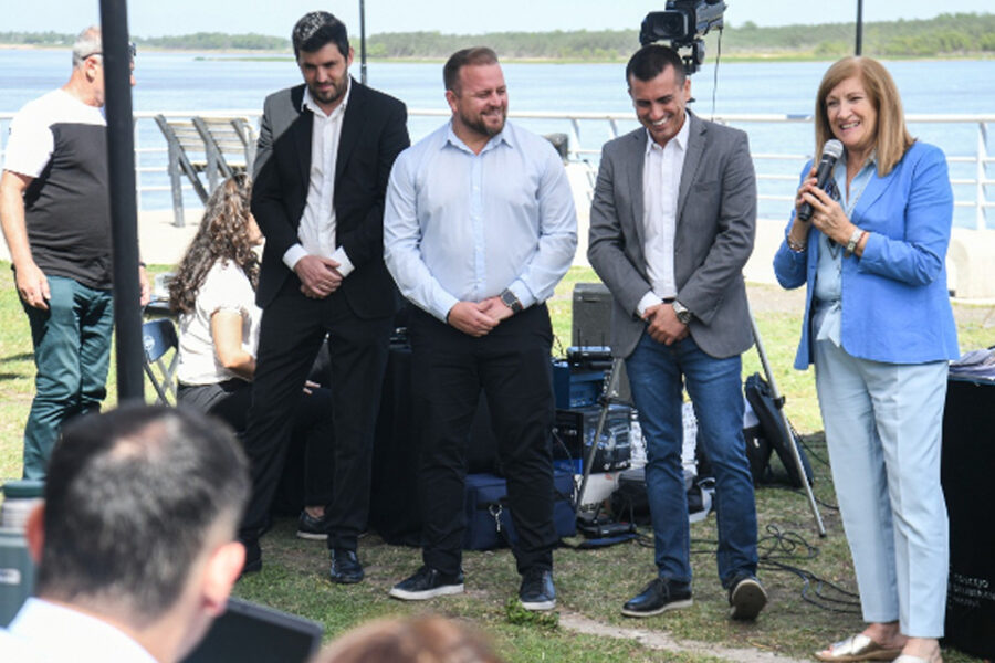 La intendenta Rosario Romero acompañó la sesión del Concejo Deliberante en Bajada Grande