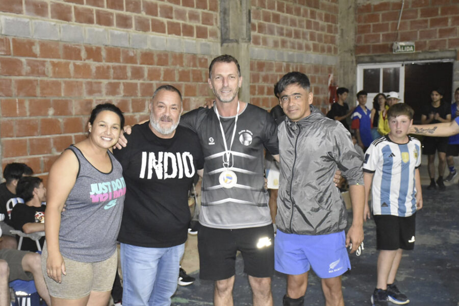 Sábado a puro voley