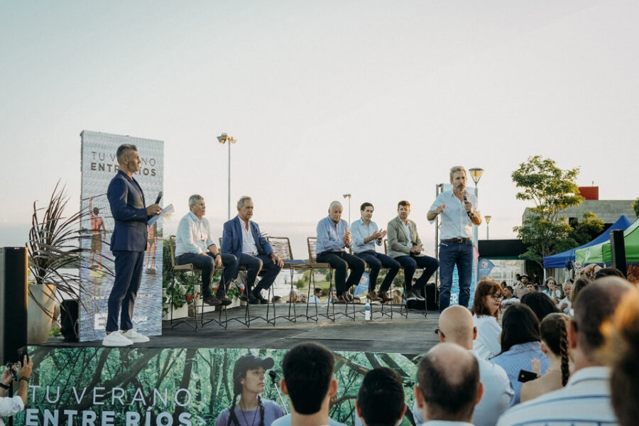 Frigerio y Scioli lanzaron la temporada de verano 2025 en Entre Ríos