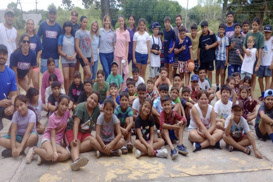 A tención integral a niños en la Colonia Municipal