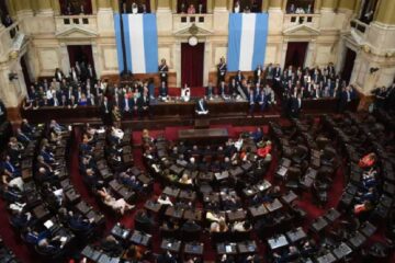 (Mención a Frigerio) Las grandes ausencias en la Asamblea Legislativa: desde Ariel Lijo hasta la mayoría de los gobernadores