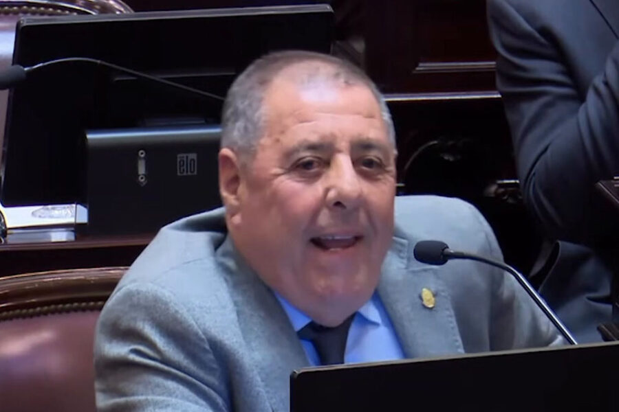 De Ángeli, tras rechazar los dos pliegos: “Creo que el Presidente está mal asesorado”