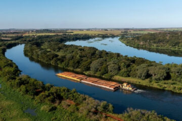 (Mención a Entre Ríos) El interior productivo exige inversiones en logística y navegación fluvial