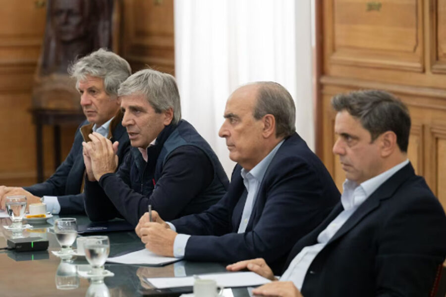 (Mención a Entre Ríos) Dólares bajo el colchón: el Gobierno cree que sumará adhesiones de más provincias y negocia con CABA y PBA